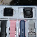 Smartwatch Ultra con 8 Cinturini Intercambiabili - Orologio Intelligente Multifunzione